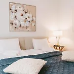 Apartment Luxury Living With Breathtaking Panoramic Views Tallinn