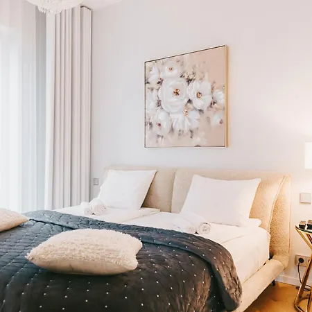 Luxury Living With Breathtaking Panoramic Views