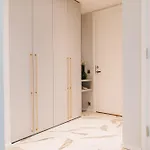 Luxury Living With Breathtaking Panoramic Views טאלין