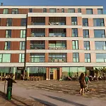 Luxury Living With Breathtaking Panoramic Views דירה טאלין